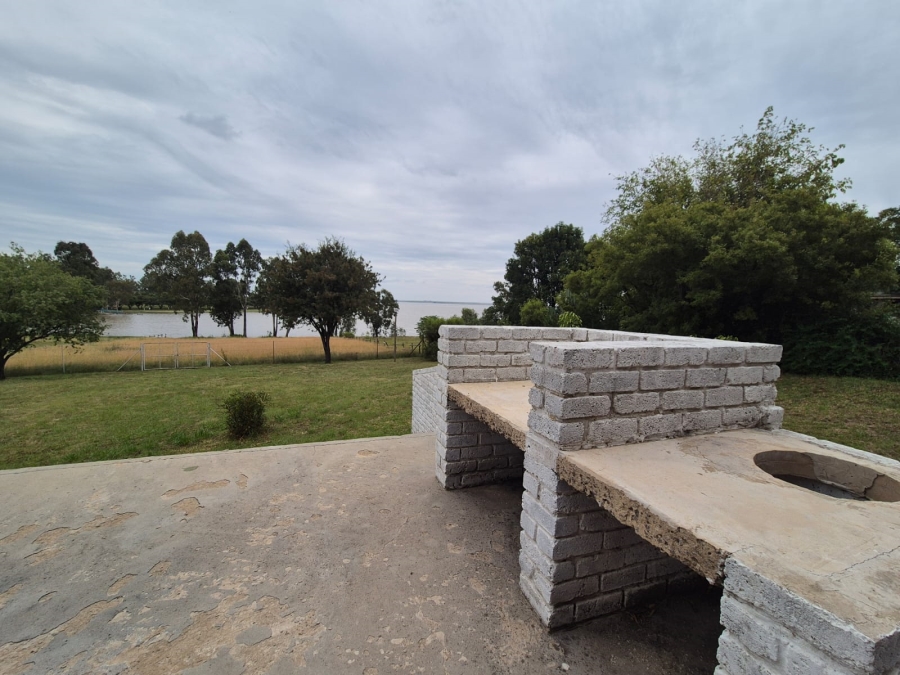 4 Bedroom Property for Sale in Oranjeville Free State